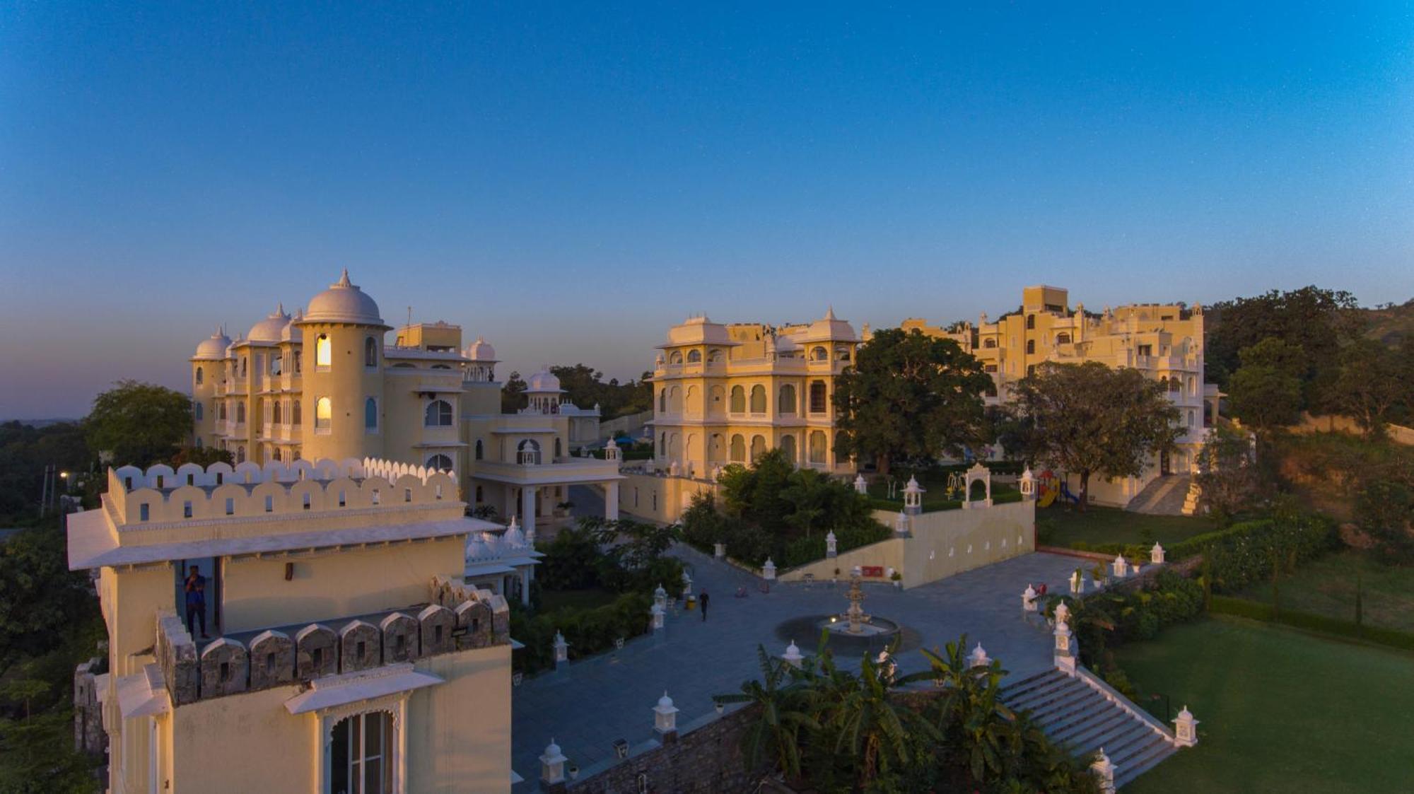The Everest Hill Resort Kumbhalgarh Exterior photo