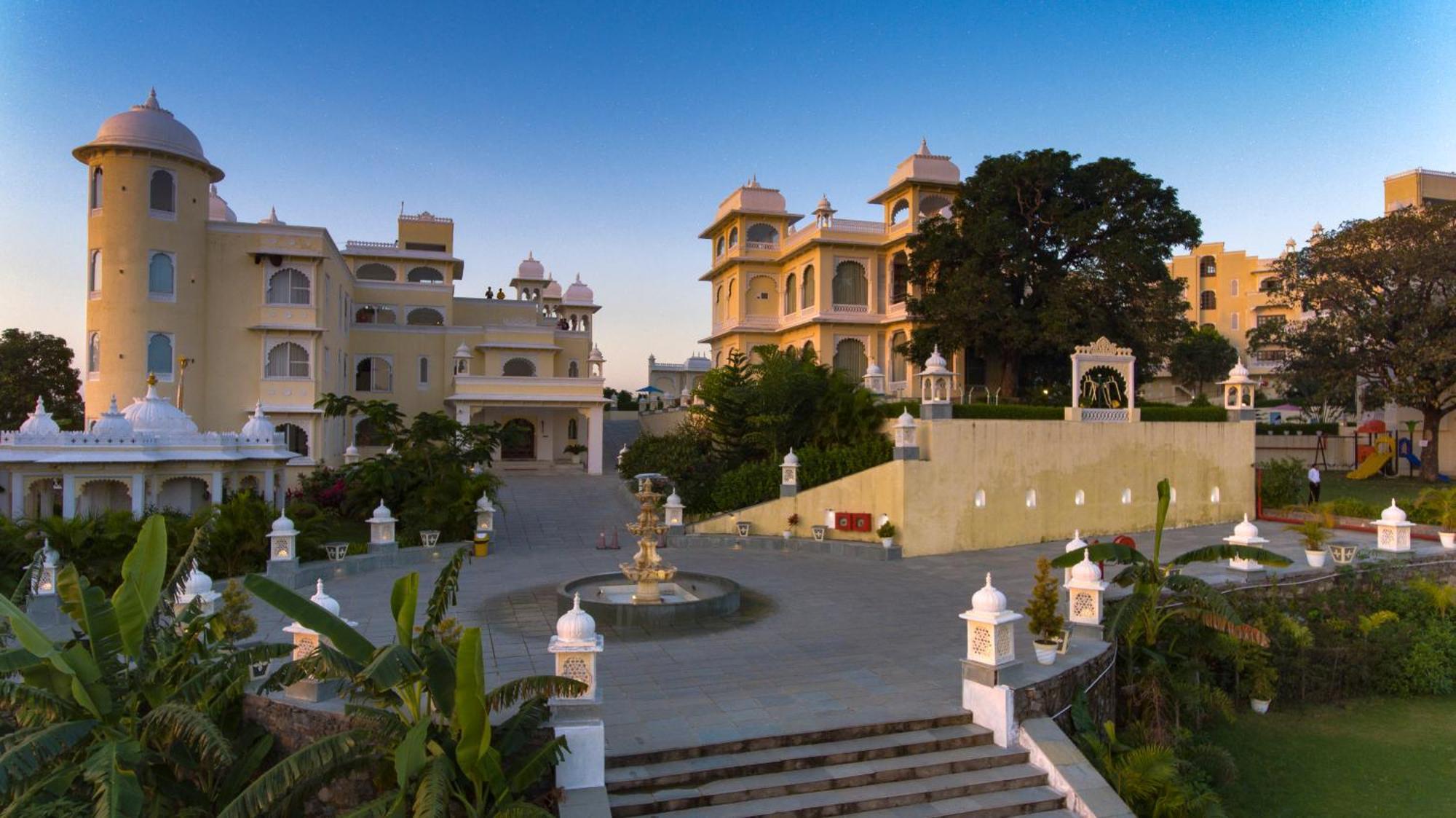 The Everest Hill Resort Kumbhalgarh Exterior photo