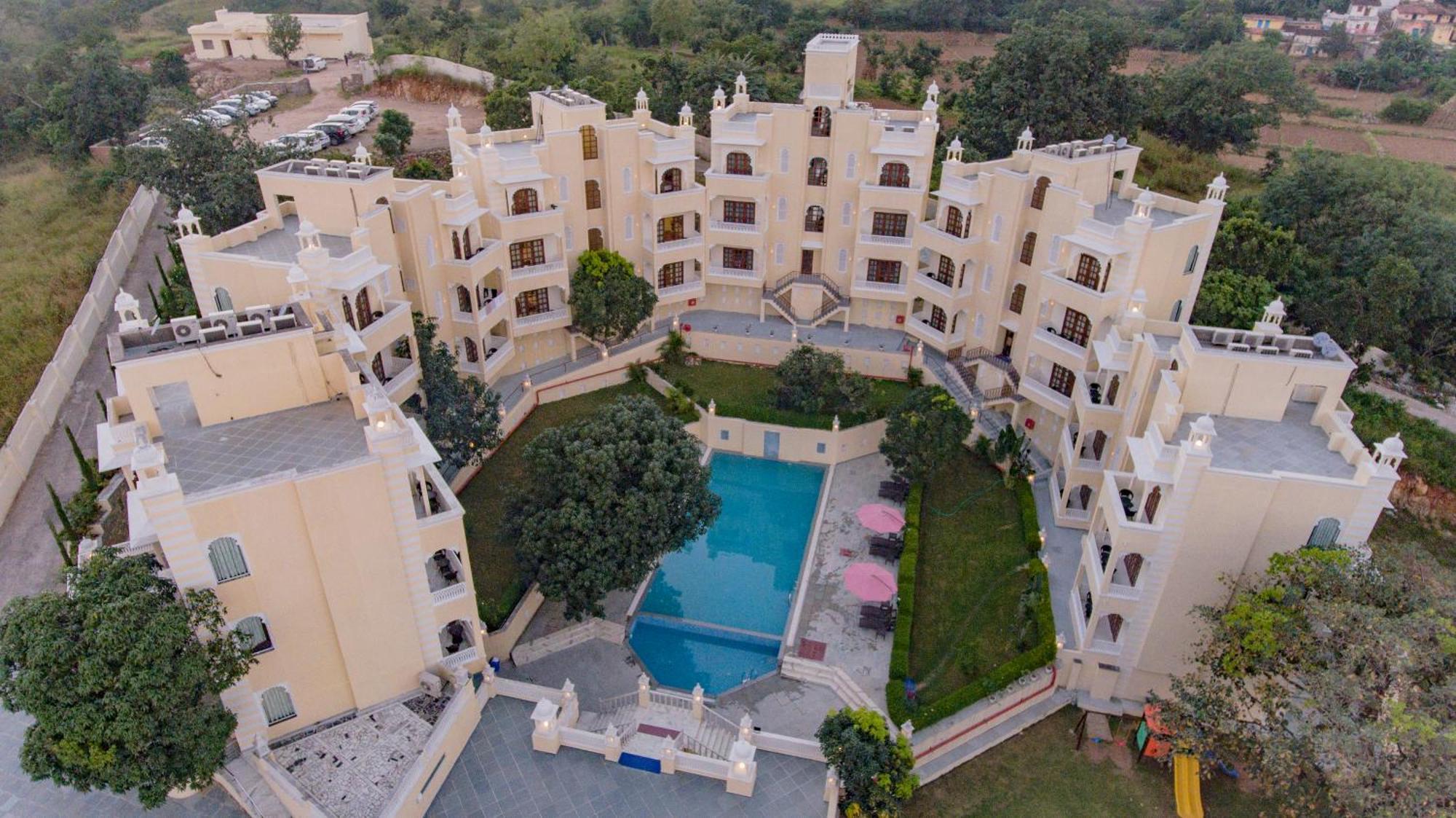 The Everest Hill Resort Kumbhalgarh Exterior photo